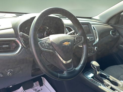 Used 2023 Chevrolet Equinox LT FWD image 17