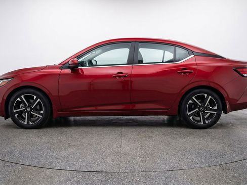 Used 2025 Nissan Sentra SV FWD image 5