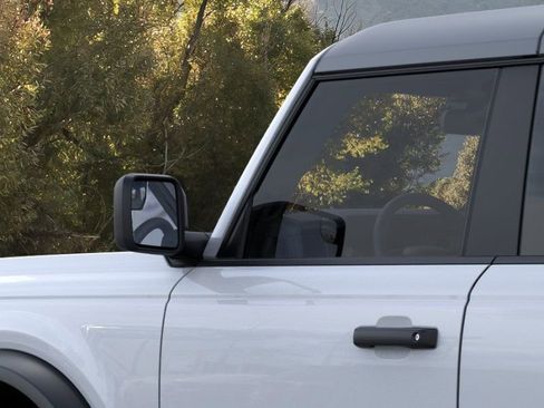 New 2025 Ford Bronco 4-Door image 22