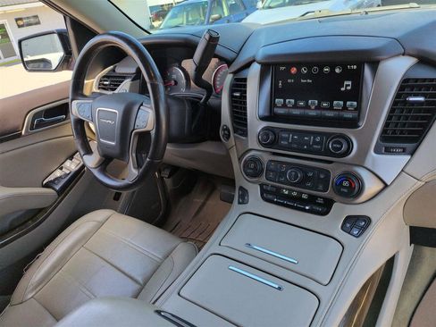 Used 2016 GMC Yukon XL Denali w/ Open Road Package AWD/4WD image 37