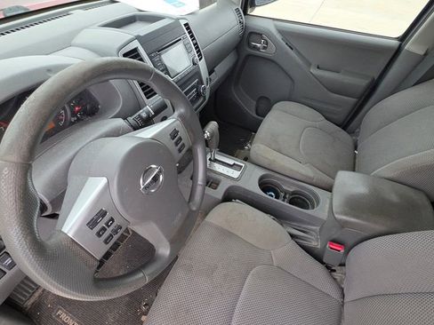 Used 2017 Nissan Frontier SV AWD/4WD image 12