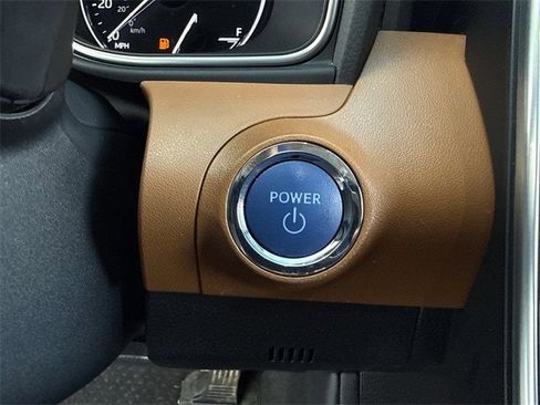 Used 2021 Toyota Avalon Limited w/ Advanced Safety Package image 21