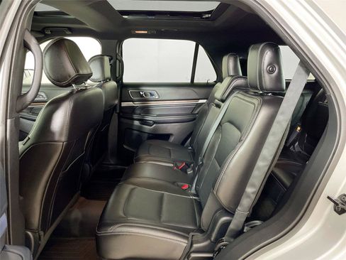 Used 2017 Ford Explorer Limited w/ Equipment Group 301A AWD/4WD image 11