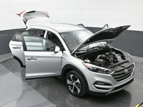 Used 2017 Hyundai Tucson Limited AWD/4WD image 45