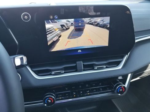 New 2026 Chevrolet Equinox LT w/ Convenience Package II image 29