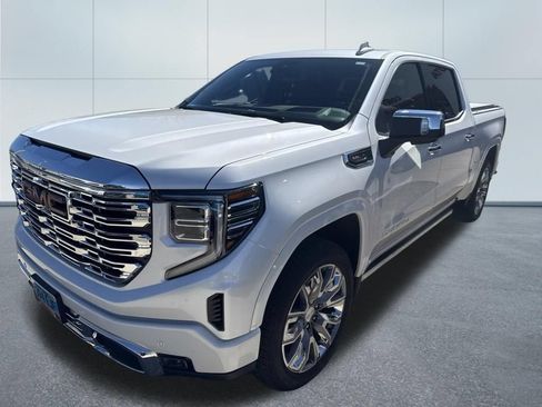 Used 2024 GMC Sierra 1500 Denali w/ Denali Reserve Package AWD/4WD image 5