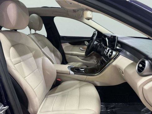 Used 2018 Mercedes-Benz C 300 Sedan image 40