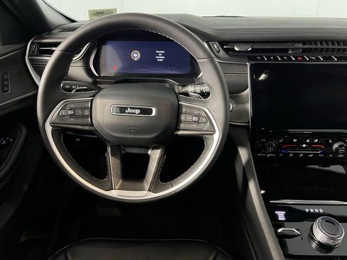 Used 2024 Jeep Grand Cherokee L Limited w/ Luxury Tech Group II image 14