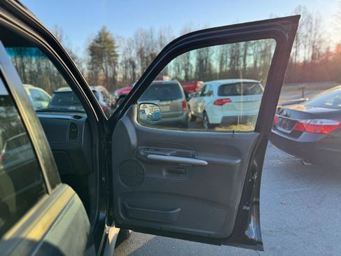 Used 2001 Ford Explorer Sport Trac 2WD image 10