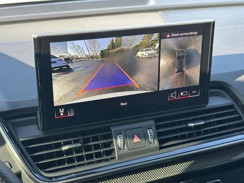 Used 2023 Audi SQ5 Premium Plus w/ Premium Plus Package AWD/4WD image 29