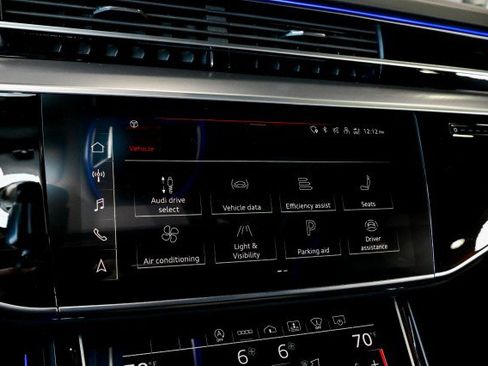 Used 2022 Audi S8 w/ S8 Comfort Plus Package image 38