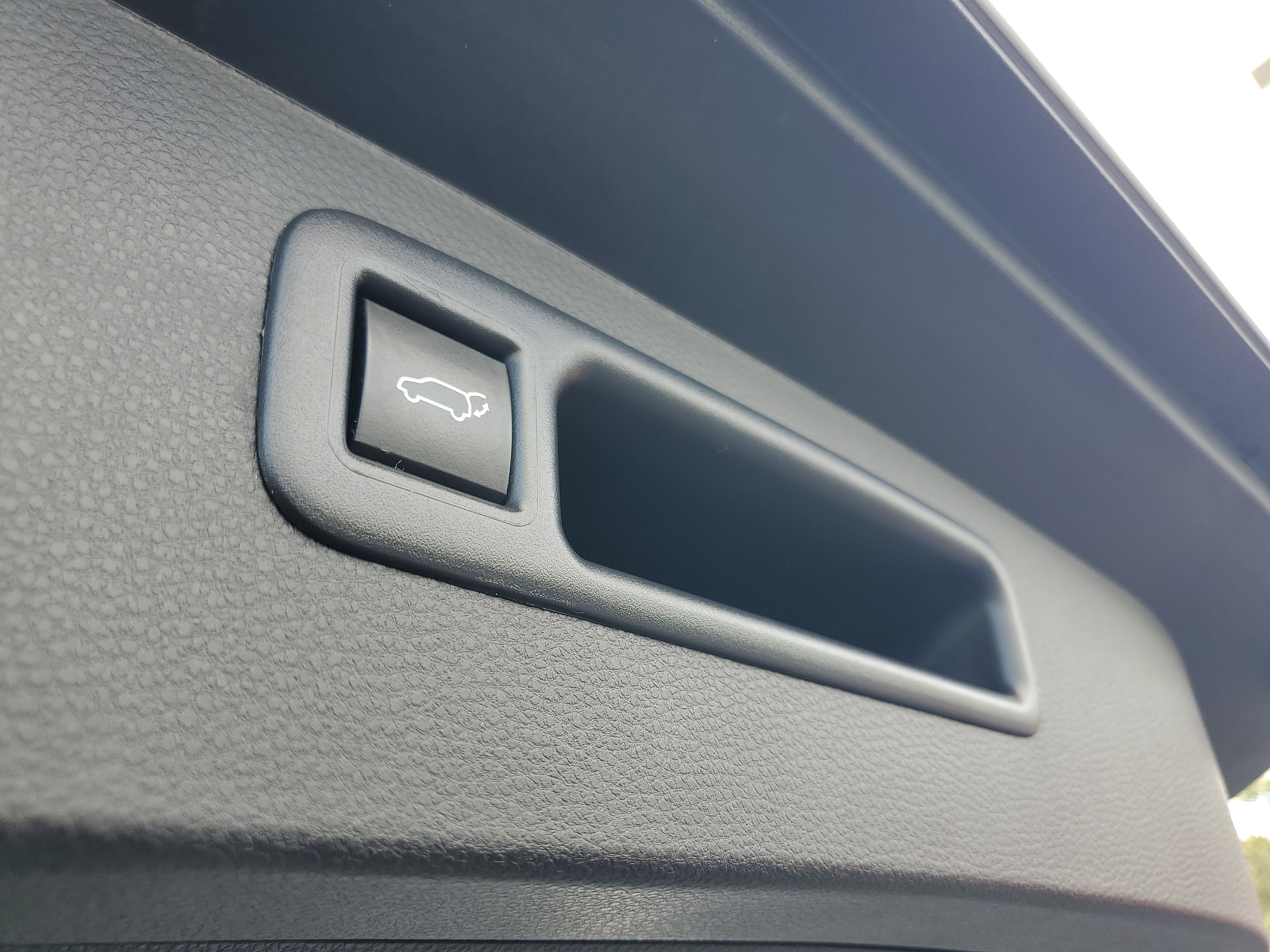 Certified 2026 Toyota Highlander AWD image 10