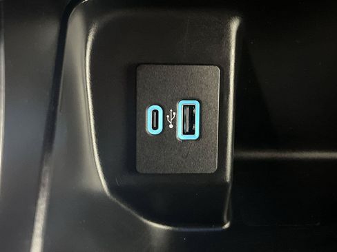 Certified 2023 Ford F150 XLT AWD/4WD image 23