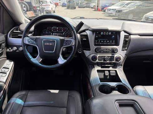 Used 2019 GMC Yukon SLT AWD/4WD image 11