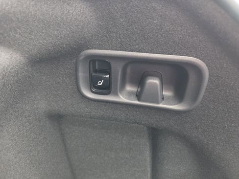 Used 2022 Mercedes-Benz C 300 Sedan image 17