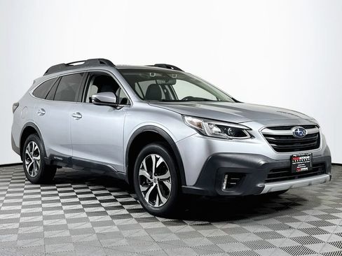 Used 2022 Subaru Outback Limited AWD/4WD image 1