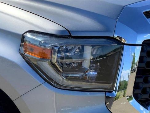 Certified 2018 Toyota Tundra SR5 w/ TRD Off Road Package AWD/4WD image 27