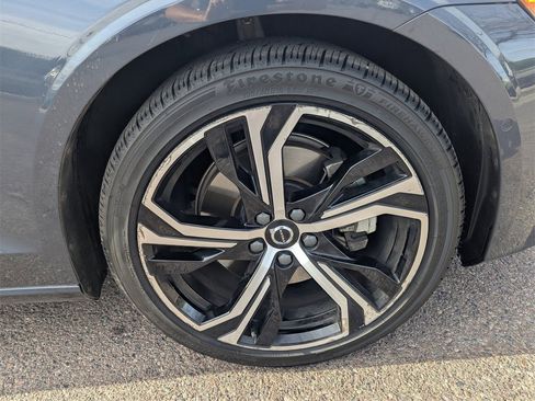 Used 2024 Volvo S60 B5 Plus image 11