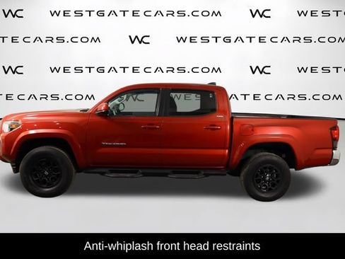 Used 2021 Toyota Tacoma SR5 RWD image 5