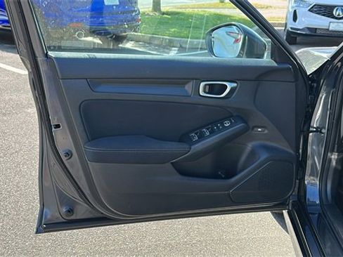 Used 2025 Honda Civic Sport image 9
