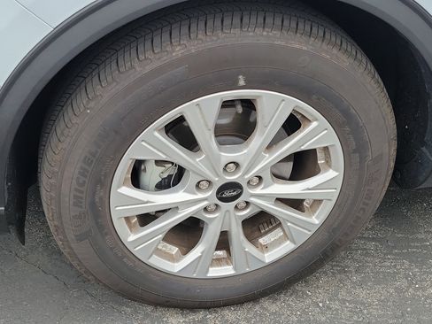Used 2025 Ford Escape Active FWD image 2