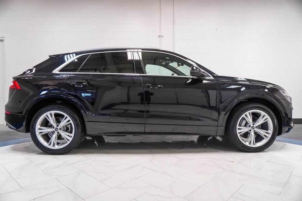Used 2021 Audi Q8 Premium Plus w/ Premium Plus Package AWD/4WD image 39