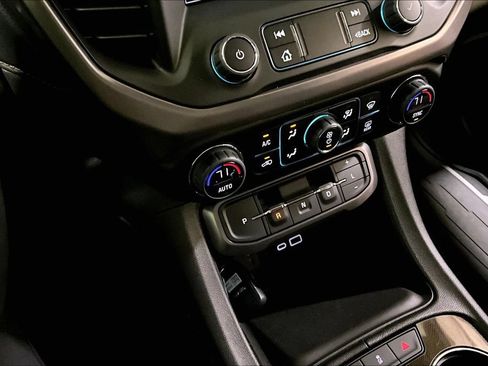 Used 2023 GMC Acadia AT4 w/ Technology Package AWD/4WD image 26