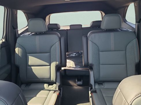 New 2026 GMC Acadia AT4 w/ Super Cruise Package AWD/4WD image 10