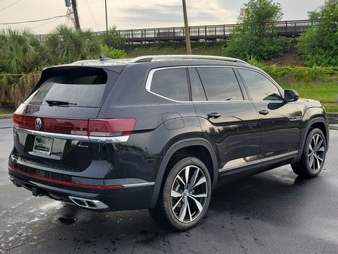 Used 2026 Volkswagen Atlas SEL Premium R-Line AWD/4WD image 3