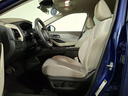 Used 2021 Nissan Rogue SV AWD/4WD image 15
