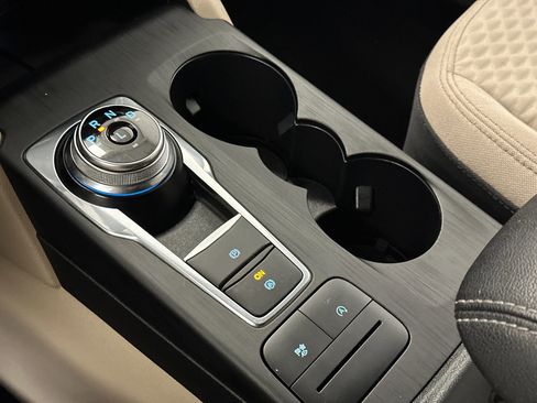 Used 2020 Ford Escape SE image 27