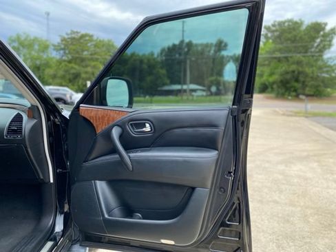 Used 2019 INFINITI QX80 Luxe RWD image 15