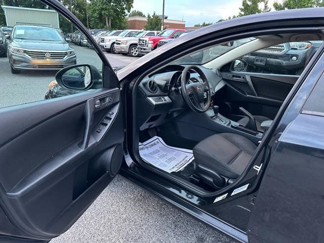 Used 2013 MAZDA MAZDA3 i Sport FWD image 11
