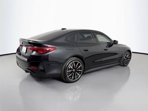 New 2026 BMW i4 xDrive40i w/ M Sport Package AWD/4WD image 9