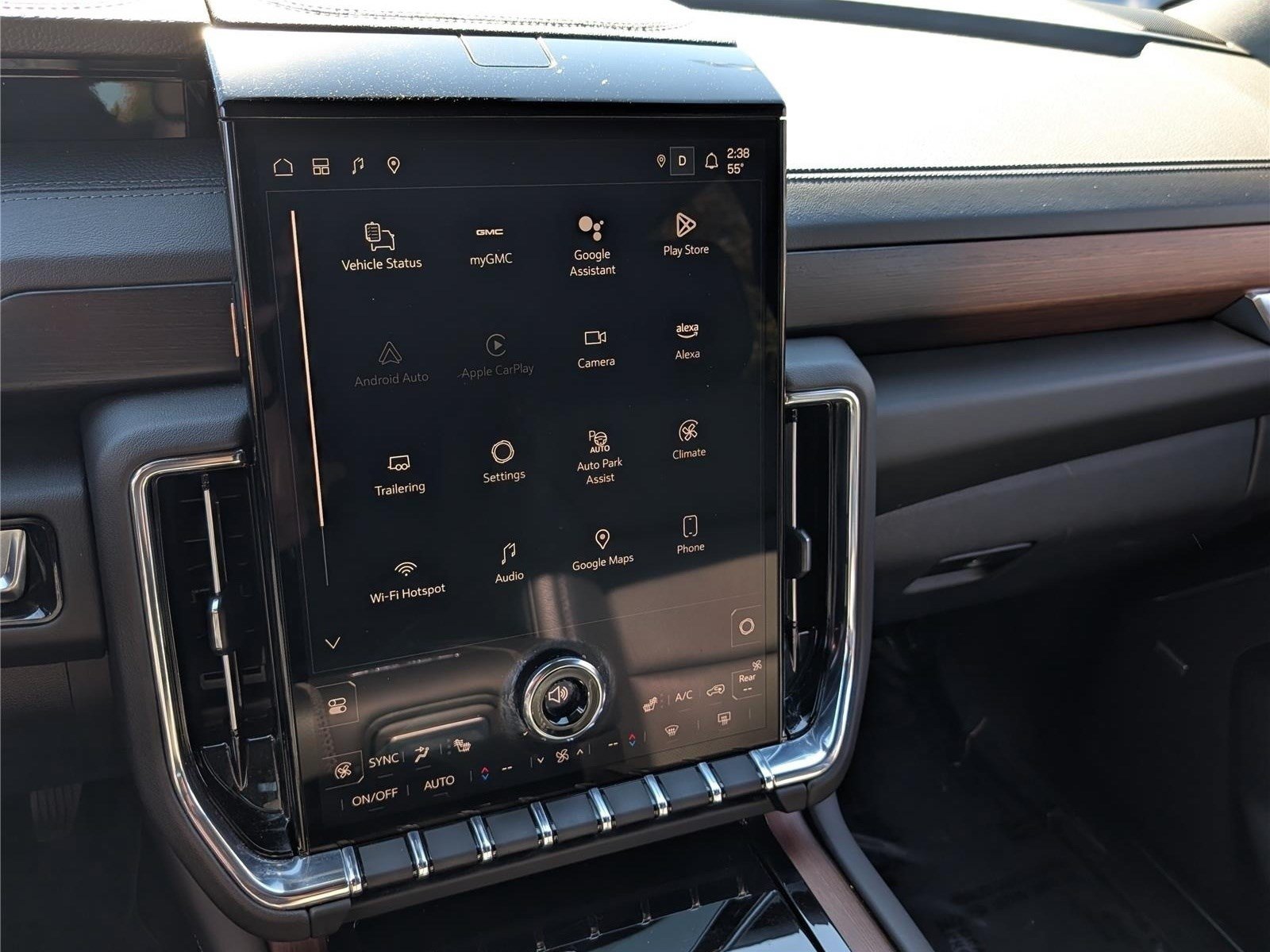 Used 2025 GMC Yukon XL Denali AWD/4WD image 32