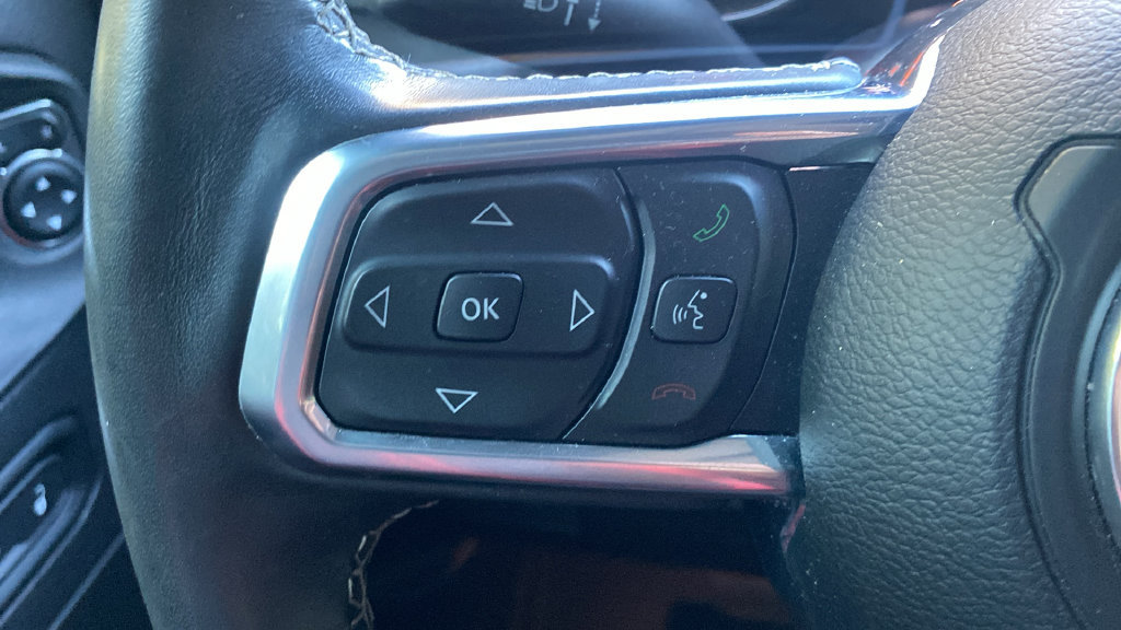 Used 2022 Jeep Wrangler Unlimited Sahara w/ LED Lighting Group AWD/4WD image 21