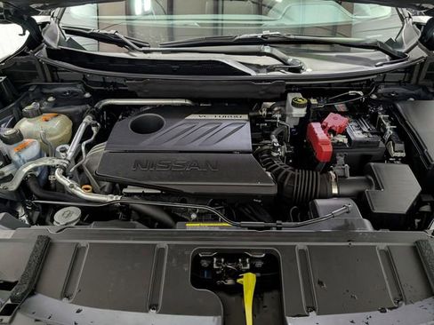 Used 2025 Nissan Rogue SV image 27