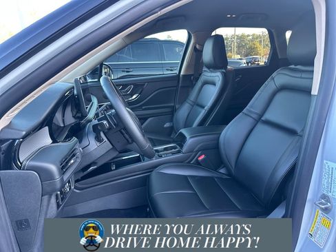 New 2026 Lincoln Corsair Premiere image 6