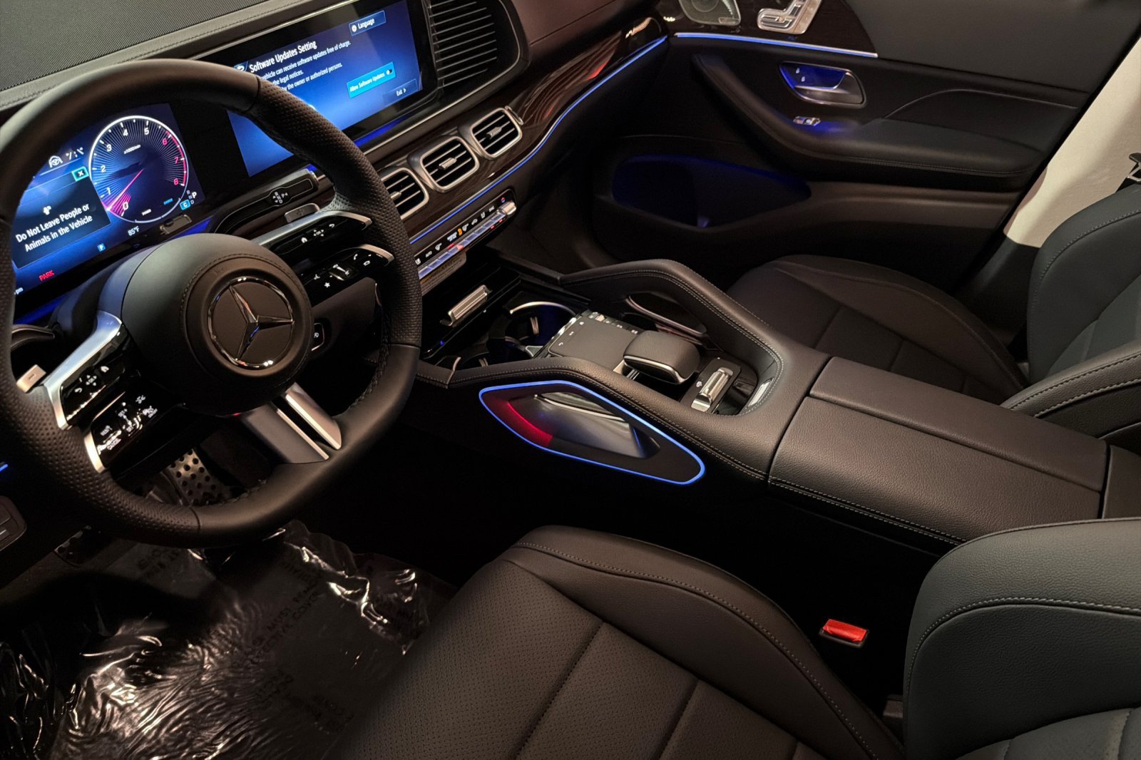 New 2026 Mercedes-Benz GLS 450 4MATIC image 9