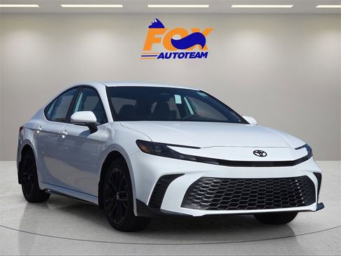 New 2026 Toyota Camry SE image 6