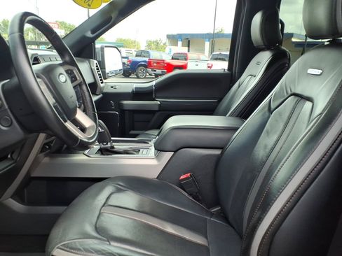 Used 2018 Ford F150 Platinum w/ Equipment Group 701A Luxury AWD/4WD image 20