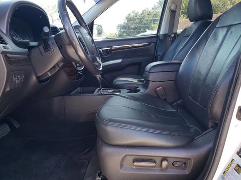 Used 2011 Hyundai Santa Fe Limited image 9