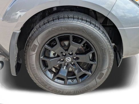Used 2021 Nissan Frontier SV w/ Midnight Edition Floor Mats RWD image 11