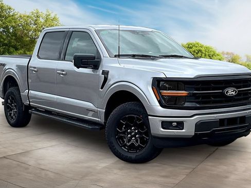 Used 2025 Ford F150 XLT w/ Equipment Group 302A MID AWD/4WD image 11