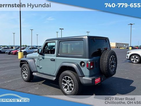 Used 2024 Jeep Wrangler Sport AWD/4WD image 5