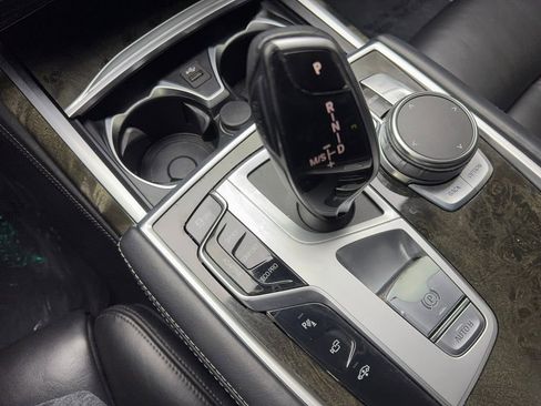 Used 2022 BMW 740i image 68