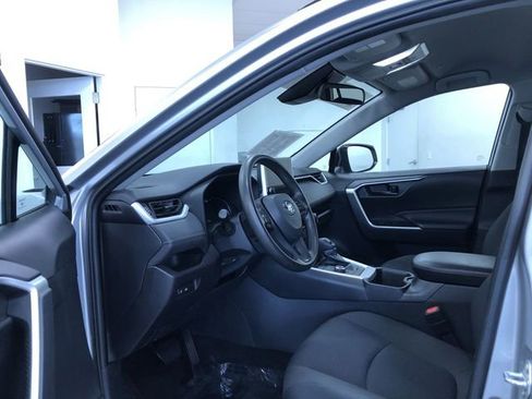 Certified 2025 Toyota RAV4 LE image 10