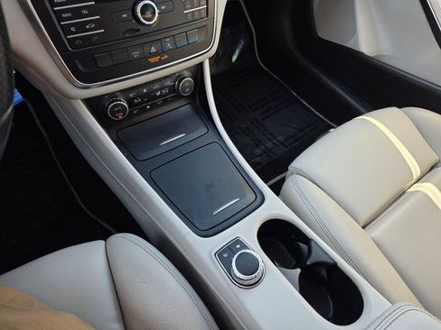 Used 2016 Mercedes-Benz GLA 250 image 18