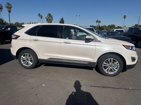 Used 2017 Ford Edge Titanium w/ Equipment Group 302A AWD/4WD image 2