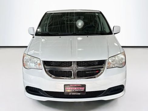 Used 2014 Dodge Grand Caravan SXT image 4